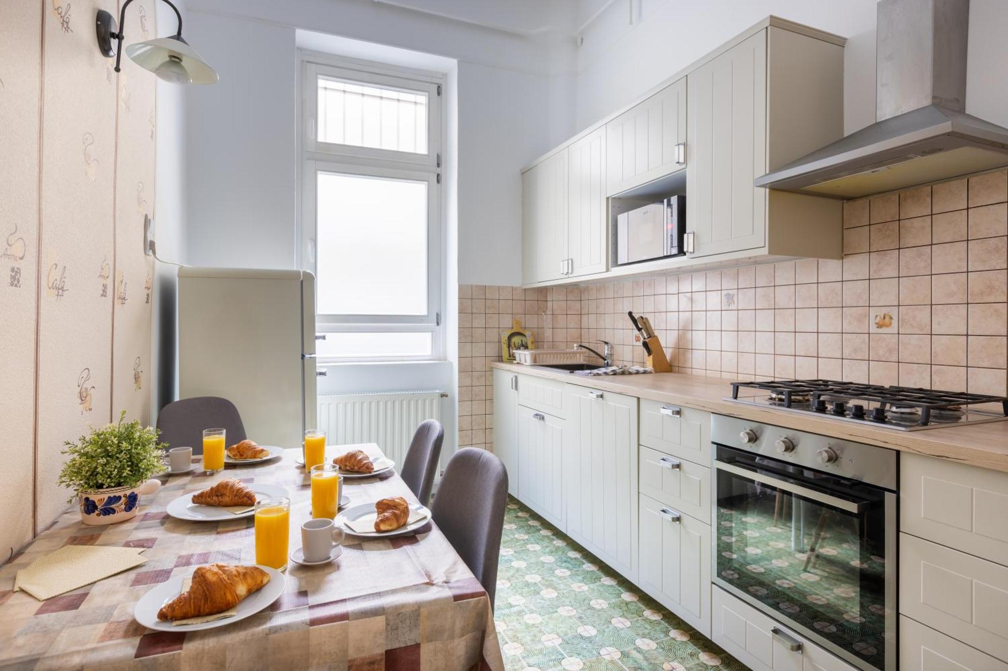 Charles Apartamento